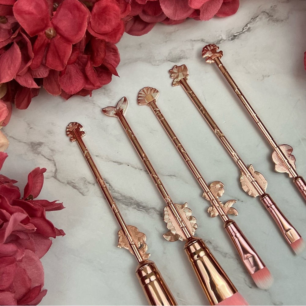 5 Piece Little Mermaid Rose Gold Makeup Brush Set - Picture 15 of 17